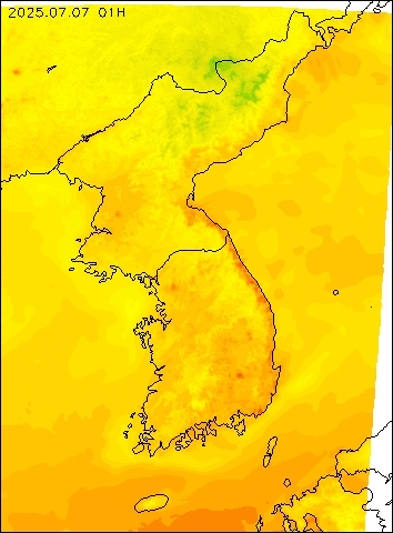 2025-07-07 01 : 00
