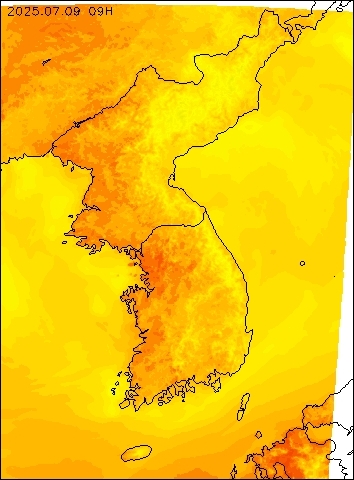 2025-07-09 09 : 00