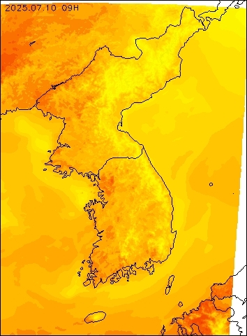 2025-07-10 09 : 00