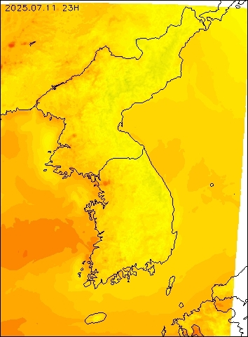 2025-07-11 23 : 00