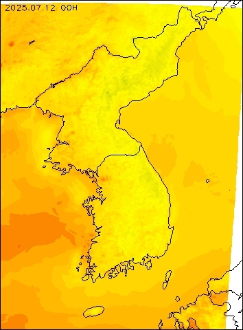 2025-07-12 00 : 00