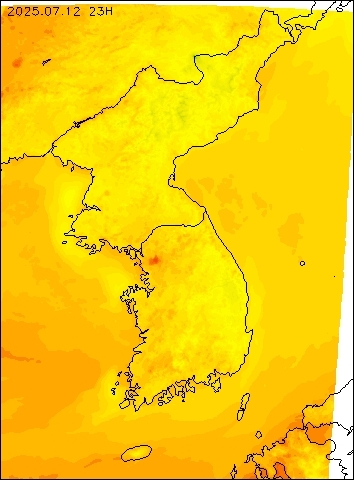 2025-07-12 23 : 00