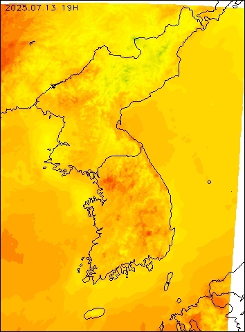 2025-07-13 19 : 00