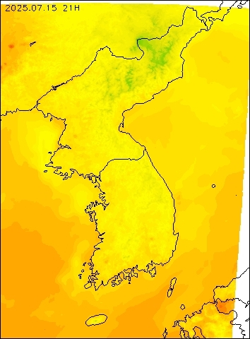 2025-07-15 21 : 00