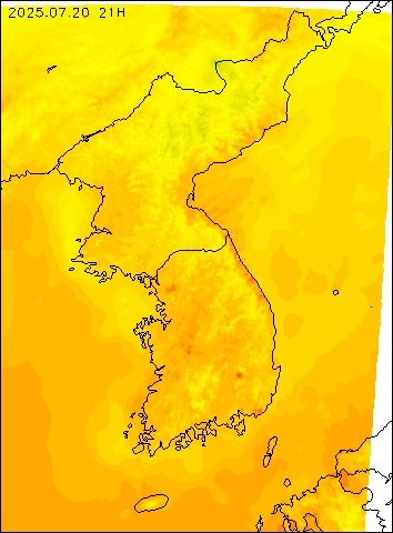 2025-07-20 21 : 00