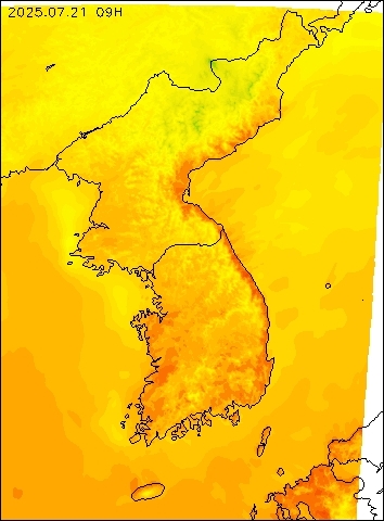 2025-07-21 09 : 00