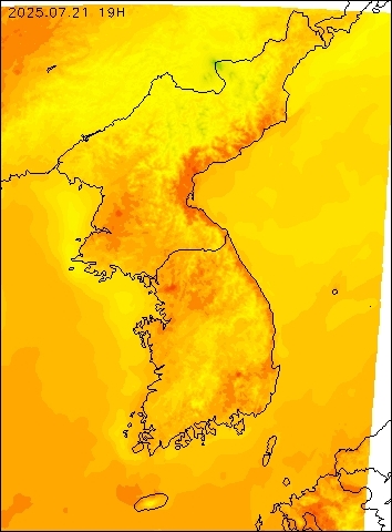 2025-07-21 19 : 00