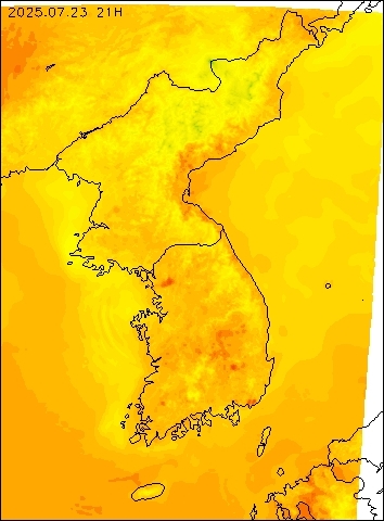 2025-07-23 21 : 00