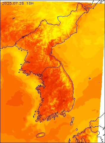 2025-07-28 18 : 00