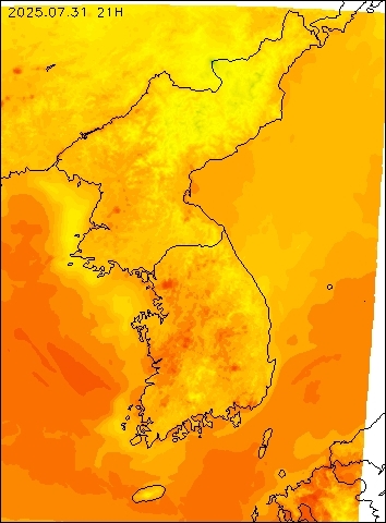2025-07-31 21 : 00