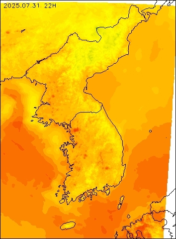 2025-07-31 22 : 00