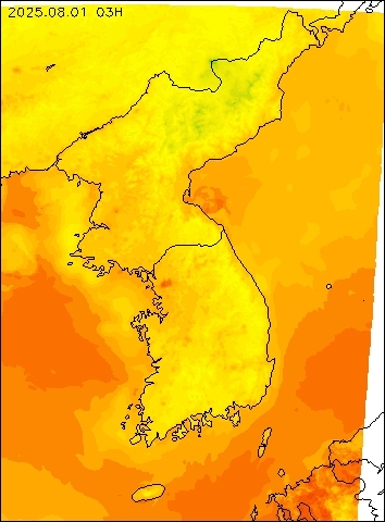 2025-08-01 03 : 00
