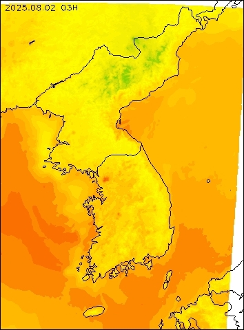 2025-08-02 03 : 00