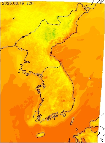 2025-08-19 22 : 00