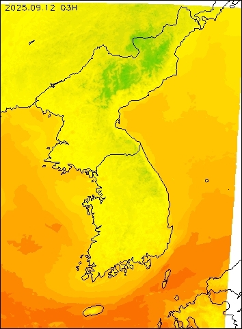 2025-09-12 03 : 00
