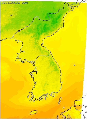 2025-09-23 00 : 00