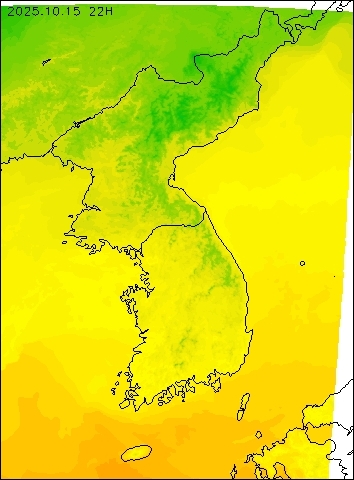 2025-10-15 22 : 00