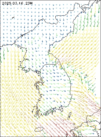 2025-03-16 23 : 00