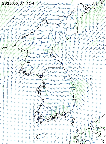 2025-05-07 15 : 00