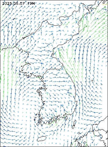 2025-05-07 19 : 00