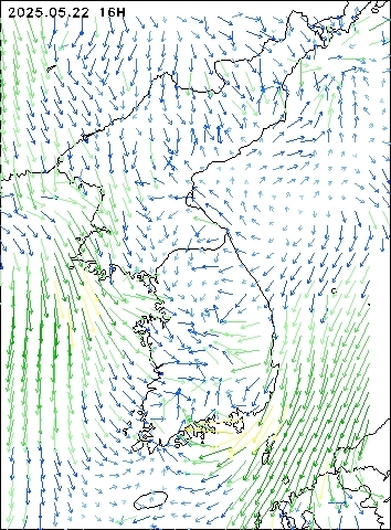 2025-05-22 16 : 00