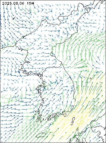 2025-08-06 15 : 00