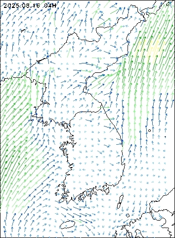 2025-08-16 04 : 00